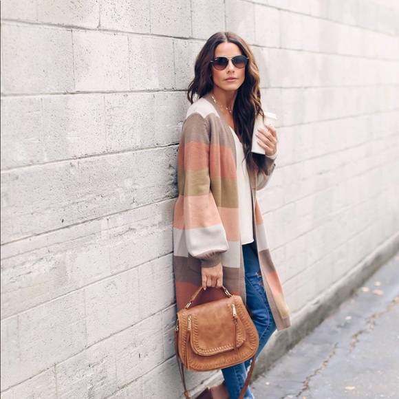 A Colorblock Duster - Picture 5 of 7